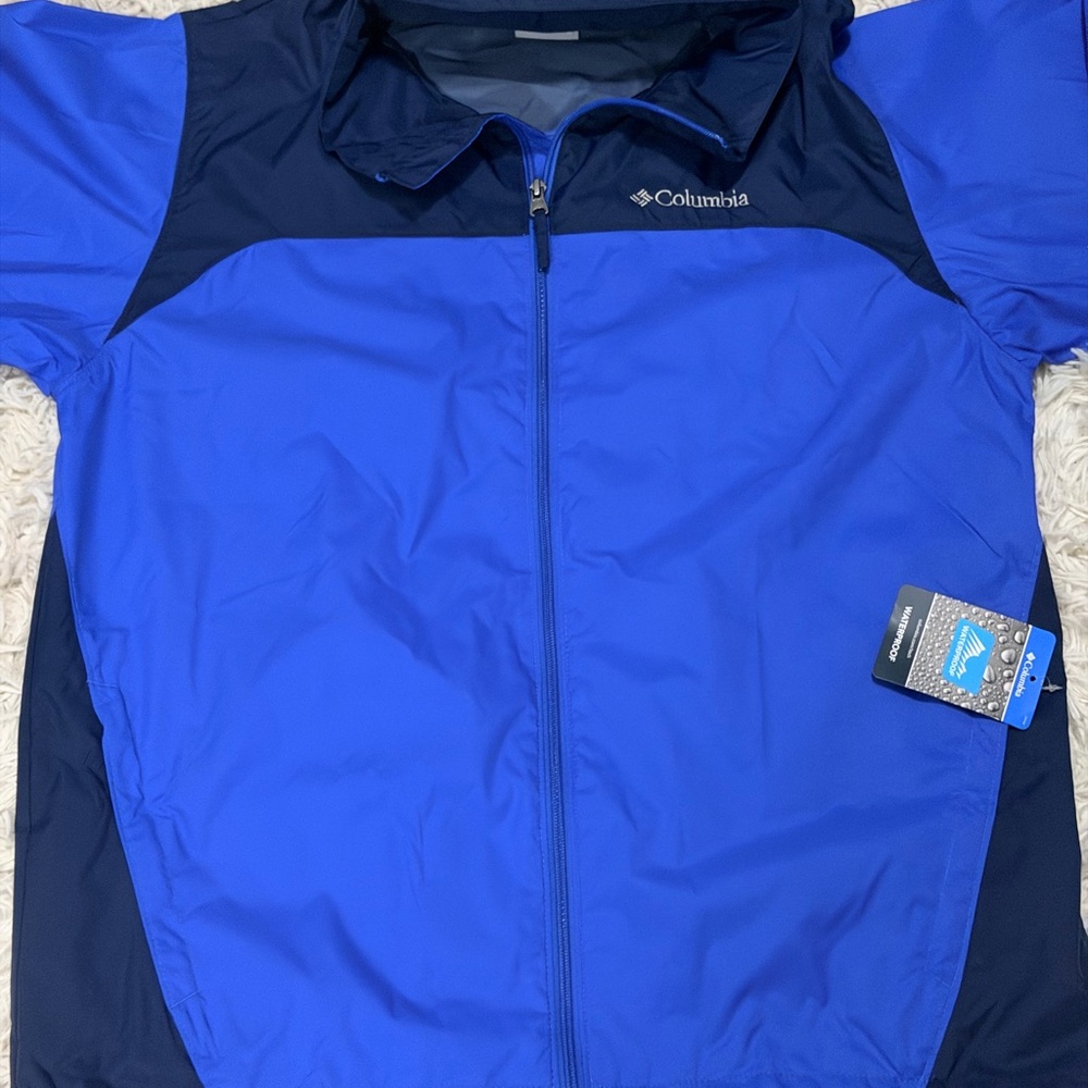Columbia Royal Blue and Navy Packable Windbreaker Jacket